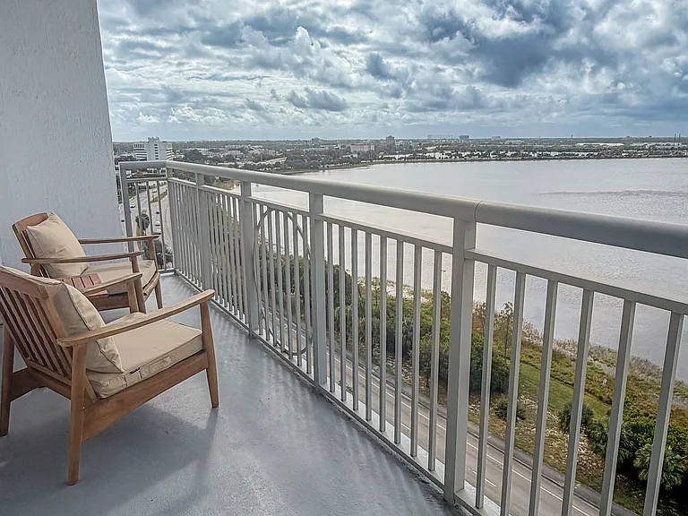 300 S Australian Ave #1007 — Photo 15