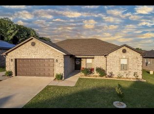 18 Chesapeake Dr, Austin, AR 72007