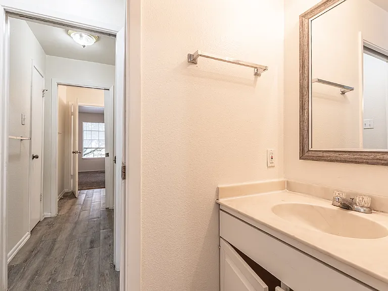 14423 Brook Hollow Blvd #A — Photo 23