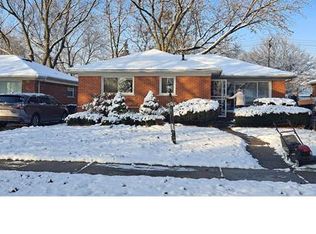 24701 Church St, Oak Park, MI 48237