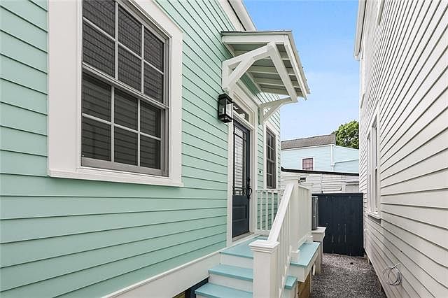 1st image of 3722 Royal St #3722