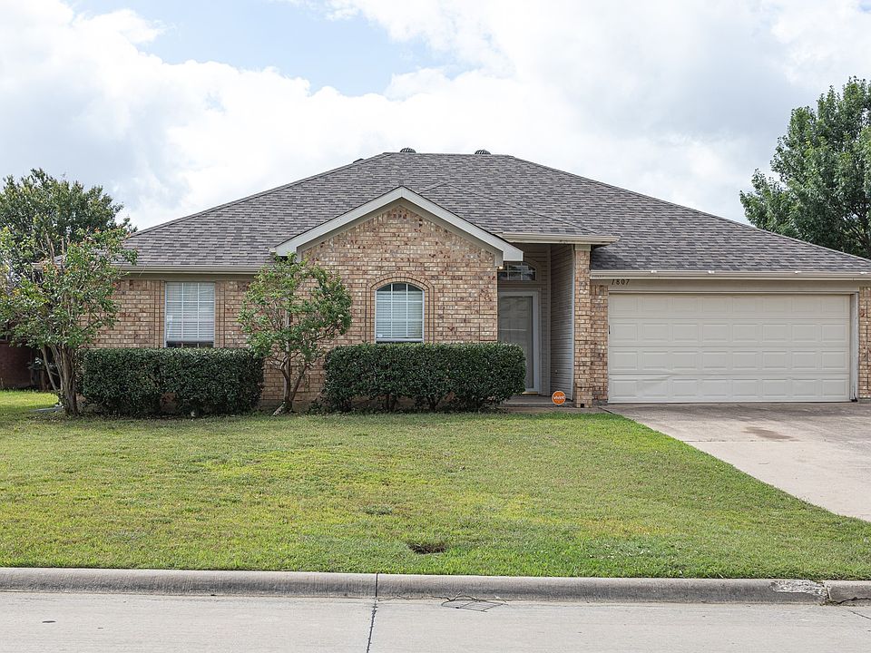 1st image of 1807 Bertram Dr
