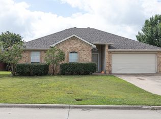 1807 Bertram Dr, Mansfield, TX 76063