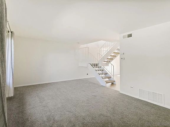 4th image of 9555 Cottonwood Ave Unit B