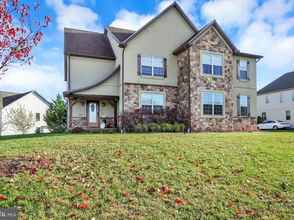 937 Wetherburn Dr, York, PA 17404