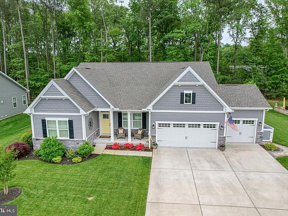 2nd image of 31573 Barefoot Cir
