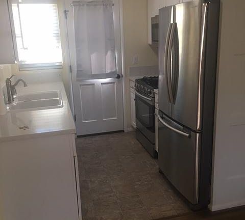 3rd image of 508 E Anapamu St APT B