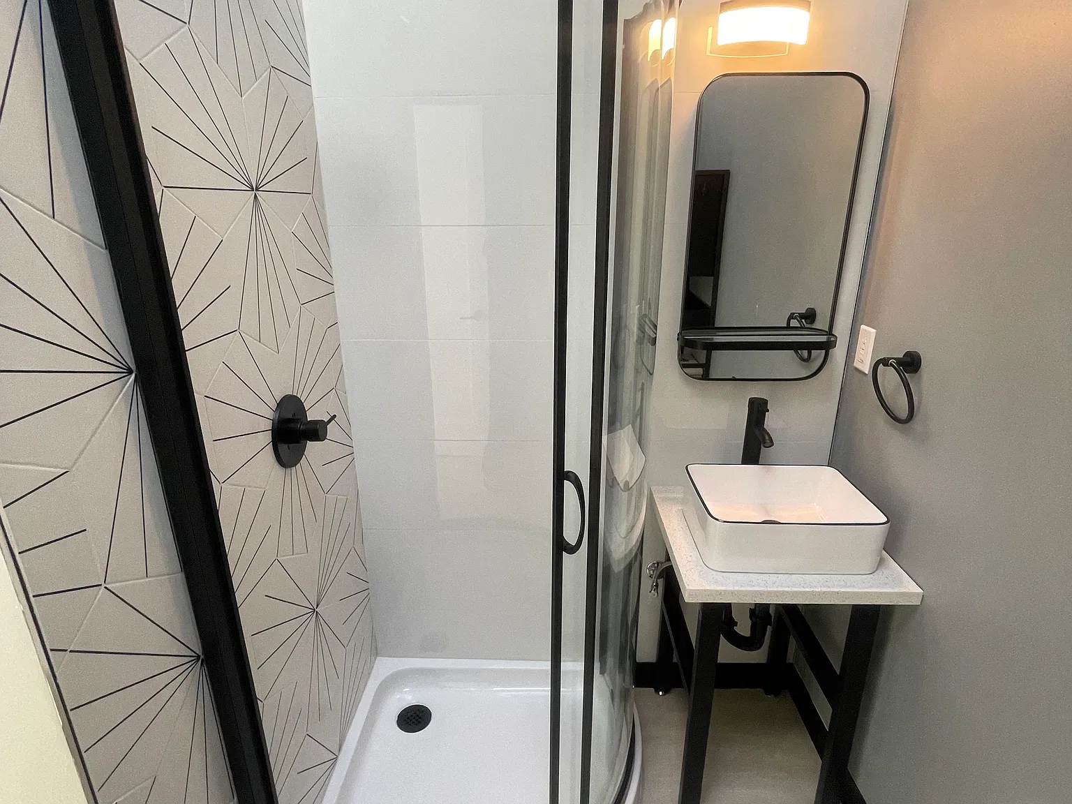 Studio, 300 sqft, $1,250 — Photo 4