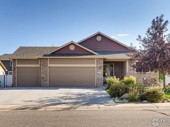 2nd image of 2544 Rosemary Ln