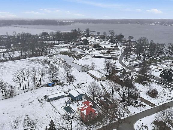 5th image of W 744 N