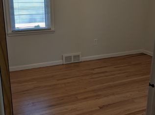 24010 Sherman Ave, Oak Park, MI 48237