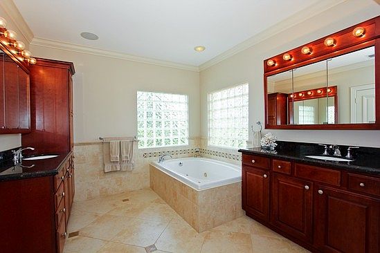 5th image of 430 N Lyra Cir