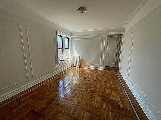 4th image of 49 Seaman Ave #5F
