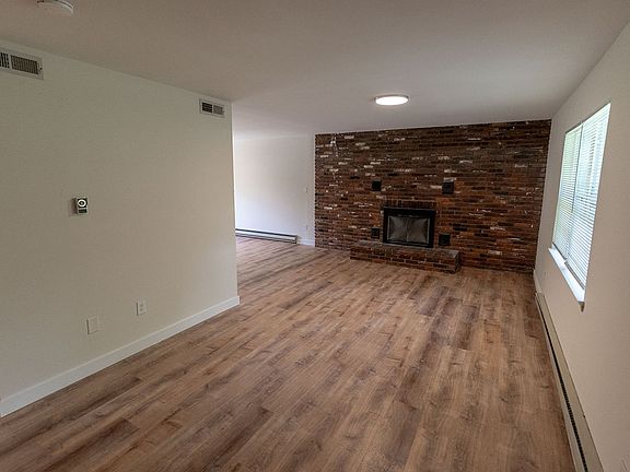 4th image of 3310 Belle Meade Dr