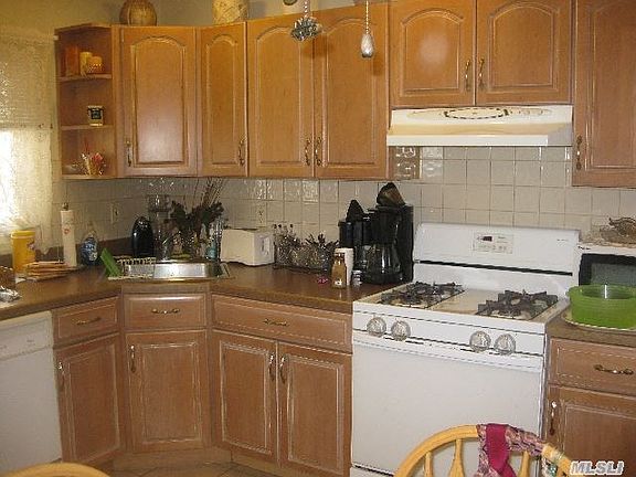 4th image of 106 2nd St