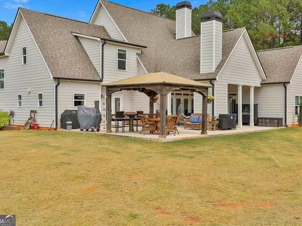 110 Whistle Pine Farm Dr, Senoia, GA 30276