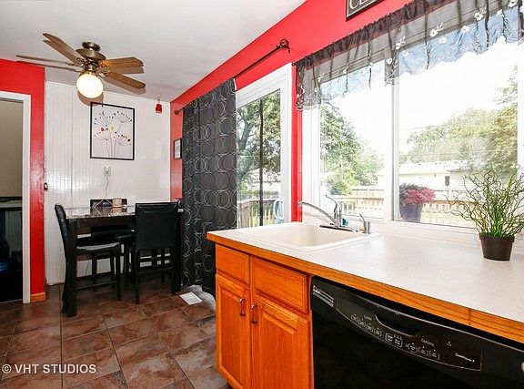 4th image of 231 Kenilworth Dr