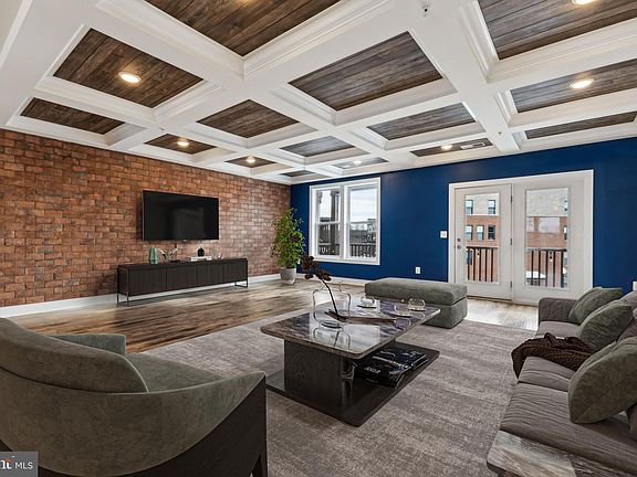3rd image of 9 Silverway Dr Unit 5
