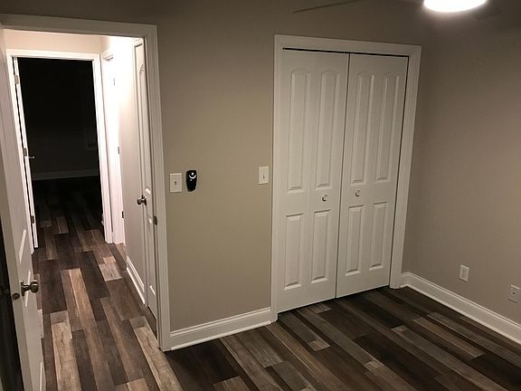 4th image of 105 N Elm St #103