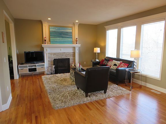 3rd image of 8008 W 144th Pl