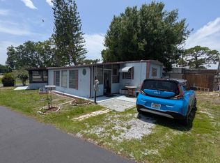 9333 Park Blvd #2C, Seminole, FL 33777