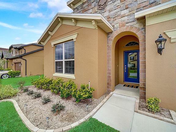 3rd image of 4013 Silk Oak Ln