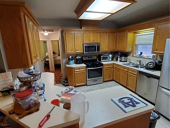 5th image of 1807 White Stone Dr