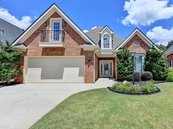 1850 Glenhurst Dr, Snellville, GA 30078