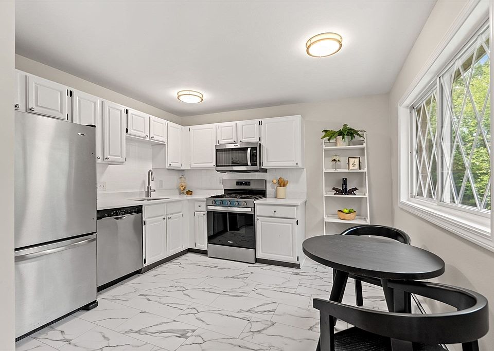 1st image of 19 Fernview Ave APT 5