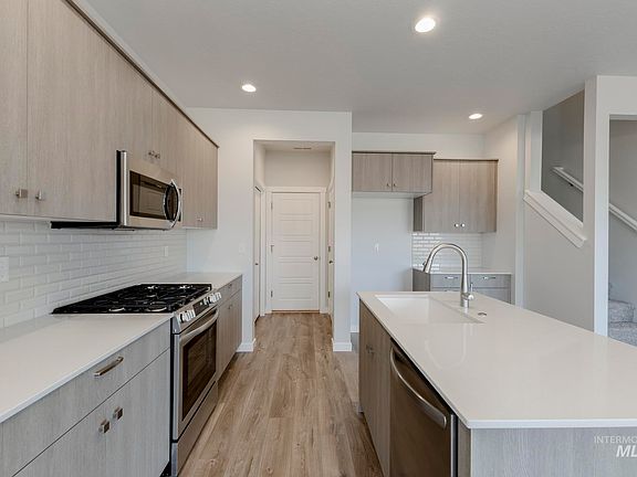 5th image of 5076 S Amorita Ave