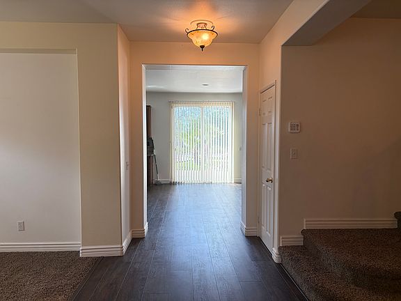 3rd image of 24903 Sunset Vista Ave