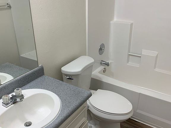 4th image of 9648 Marilla Dr APT 83