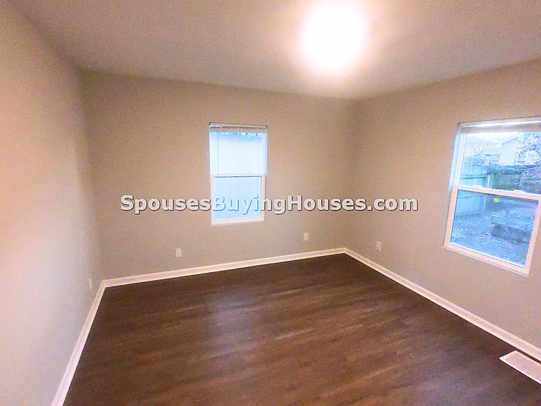 717-719 W 4th St #717 — Photo 12