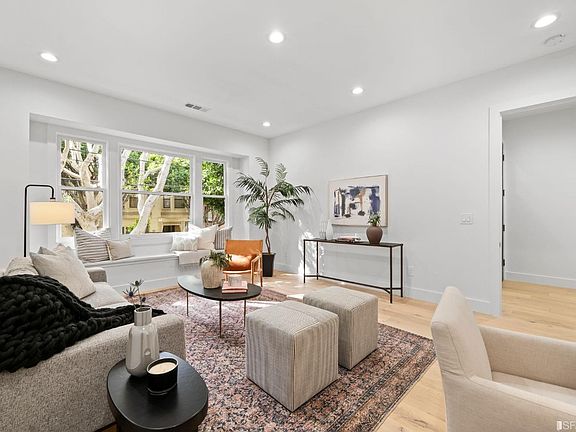 4th image of 1516-1518 Hyde St