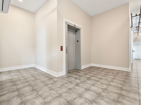 3rd image of 22 N King St #3C