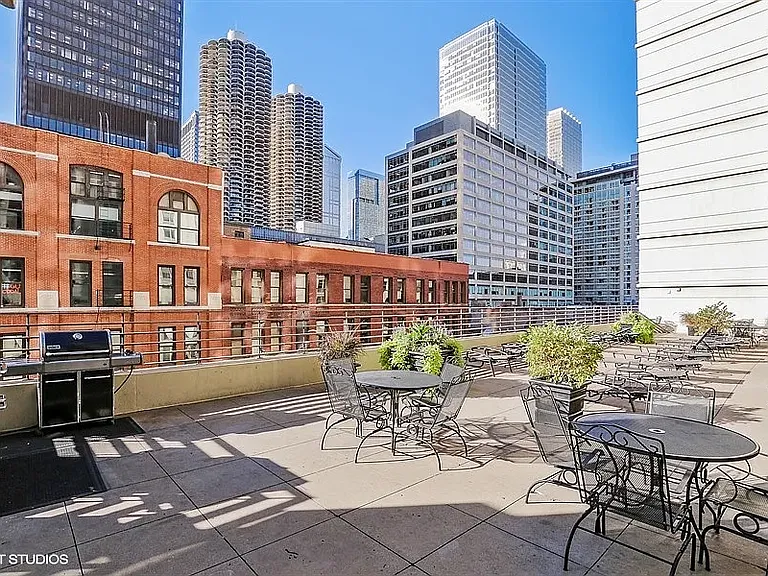 440 N Wabash Ave #1210 — Photo 11