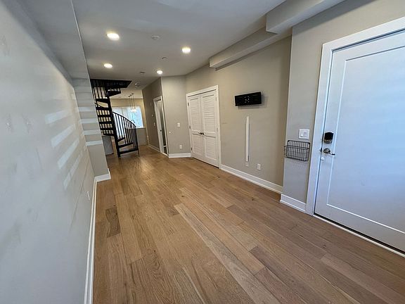 4th image of 1325 N Marston St Unit A