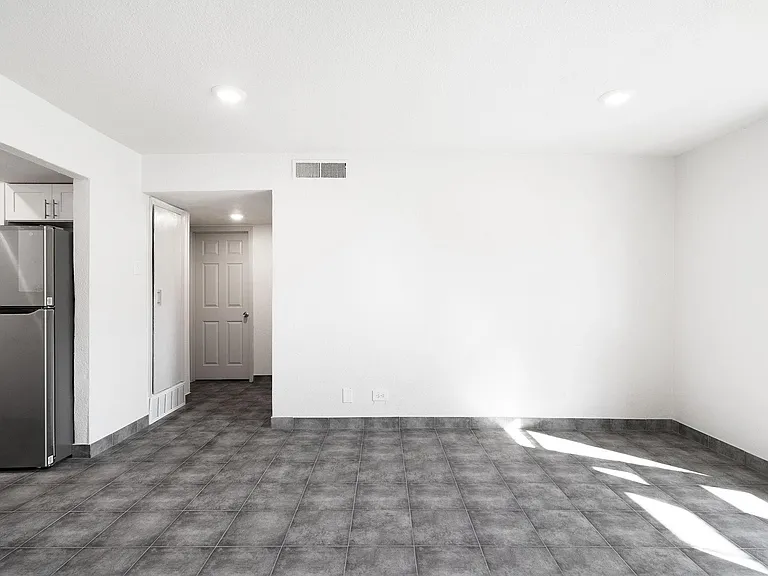 Dellview Crossing Apartments — Photo 52