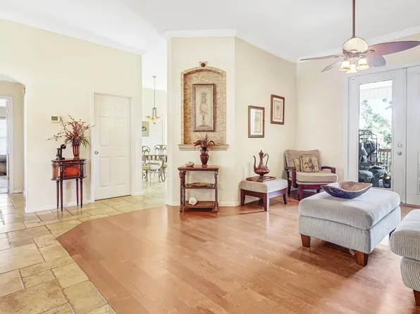 1926 Wages Way S, Jacksonville, FL 32218