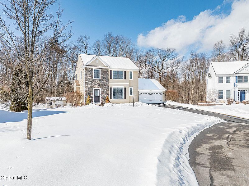 3rd image of 59 Sterling Heights Drive
