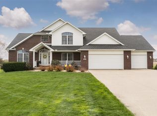 5515 W Mustang Rd, Cedar Rapids, IA 52411