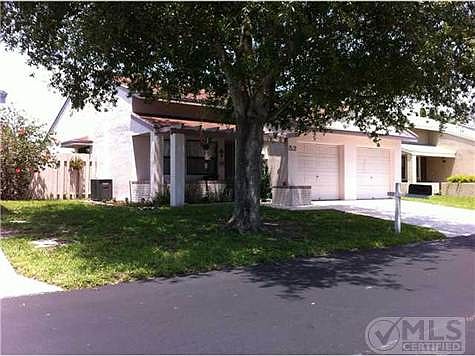 1st image of 52 Paxford Ln