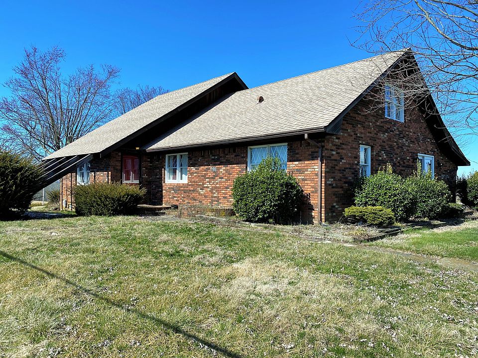 1st image of 786 Stark Ln