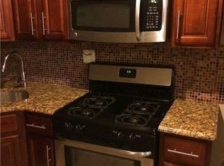 21816 134th Rd, Springfield Gardens, NY 11413