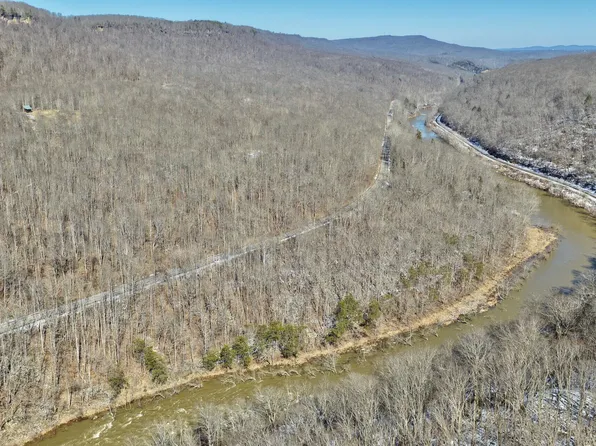 3 Highland Trl, Alderson, WV 24910