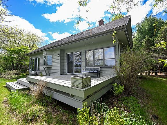 4th image of 1703 S Lake Drive