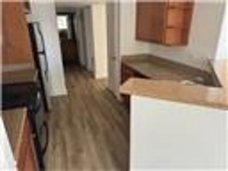4400 S Jones Blvd #2012 — Photo 4