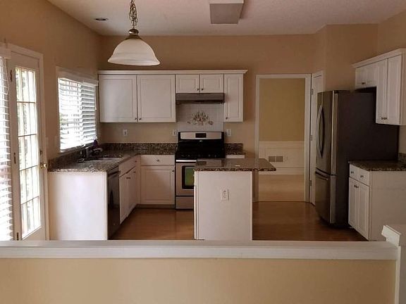 4th image of 11125 Glenbarr Dr