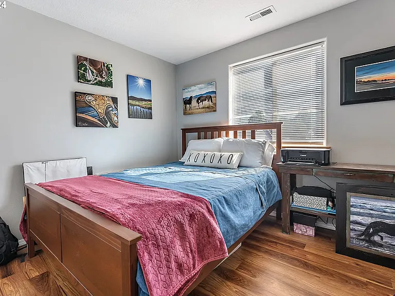 925 S River St #15 — Photo 10