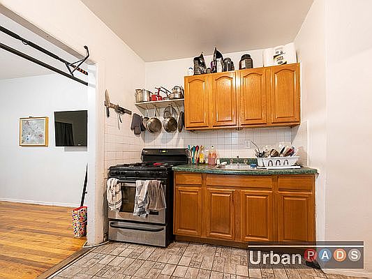 1st image of 1036 Bergen St #2C